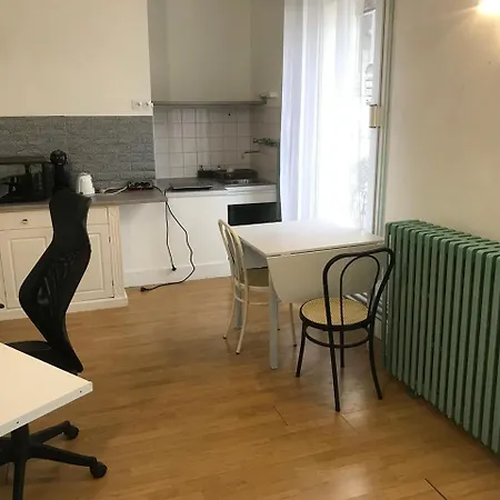 Cosy, Sur Cour Au Centre De Appartement Bordeaux